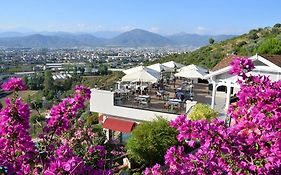 Sundial Hotel & Restaurant